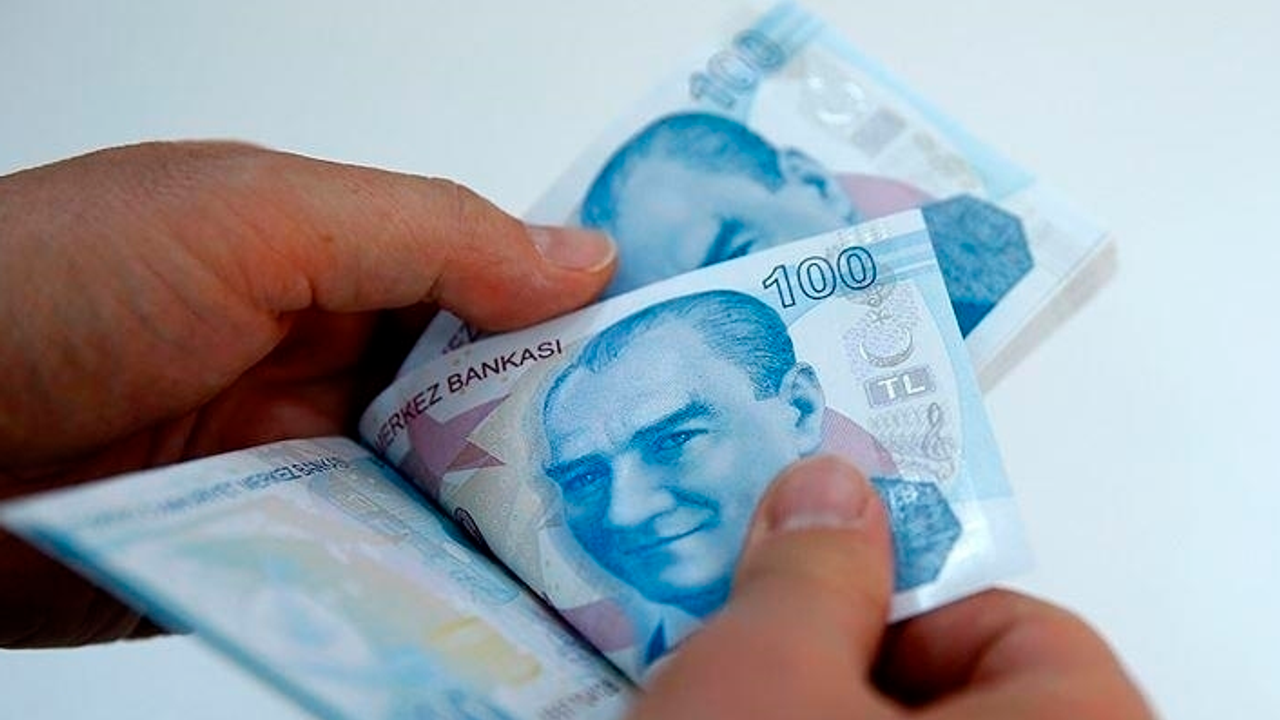 Emeklilerin aylık farkları yarın ödenecek