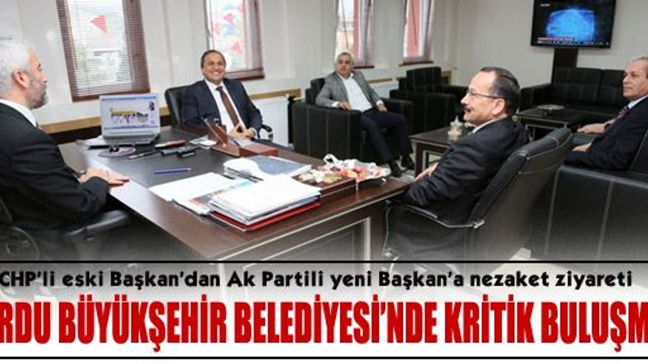 CHP'li eski Başkan, Ak Partili yeni Başkan'ı ziyaret etti