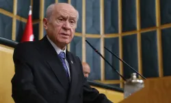 Bahçeli'den CHP'ye: "İki ayrı merkez, iki ayrı meşruiyet"