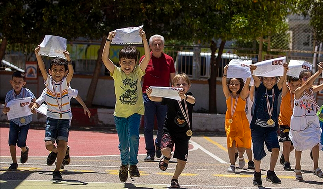 Okullarda son ders zili 16 Haziran'da çalacak