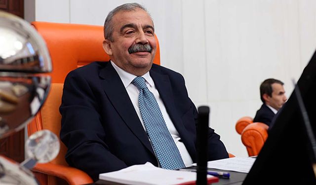 TBMM Başkanvekili Sırrı Süreyya Önder hayatını kaybetti