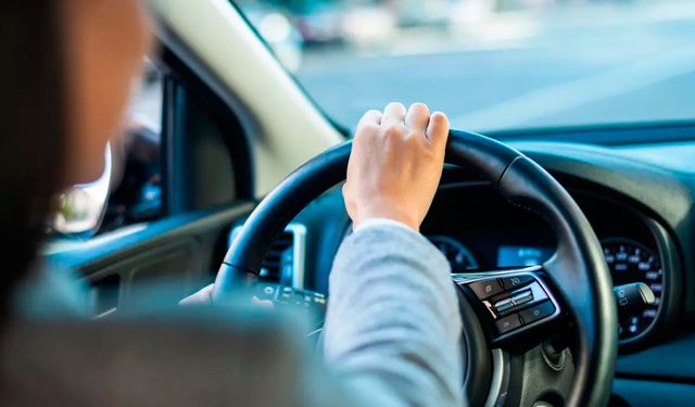 1 milyon 990 bin 221 kişi ehliyetini yenilemedi