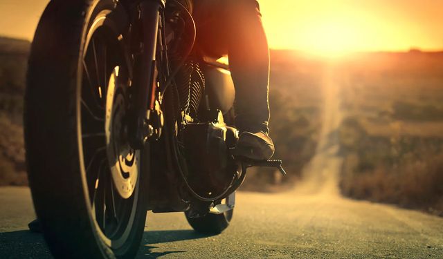 Motosiklet sürücülerine "koruyucu eldiven" şartı