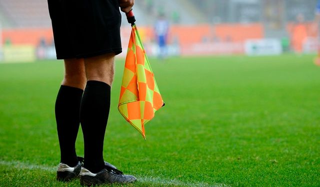 Futbolda bahis soruşturmasında 17 hakeme gözaltı