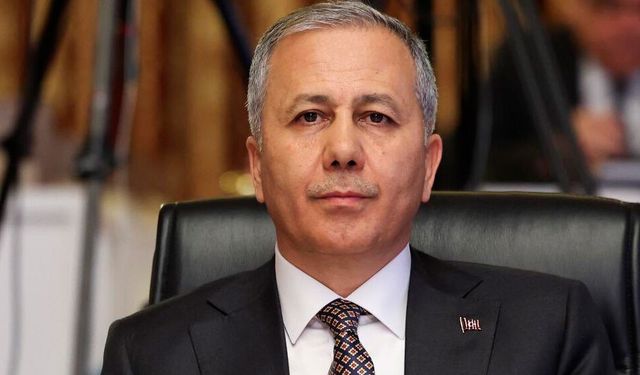 Bakan Yerlikaya: "Bayrağımıza saldırıyı lanetliyoruz"