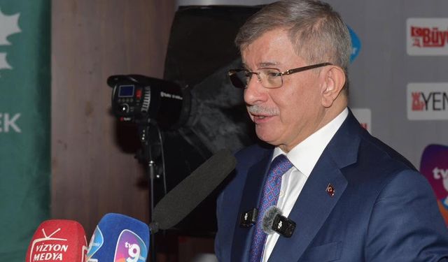 Ahmet Davutoğlu siyaseti bıraktı!