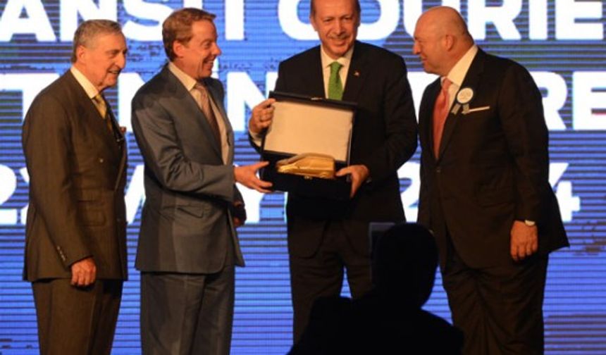 Başbakan Erdoğan, Koç Holding'in açılışına katıldı
