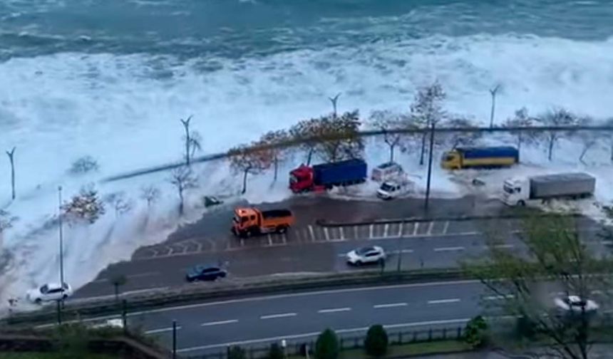 Şiddetli rüzgar ve fırtına Karadeniz'in doğusuna gidiyor