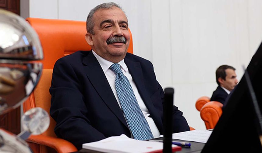 TBMM Başkanvekili Sırrı Süreyya Önder hayatını kaybetti