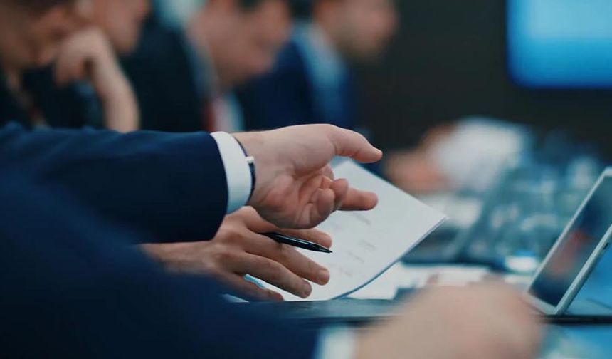 Merkez Bankası politika faizini yüzde 40.5'e düşürdü
