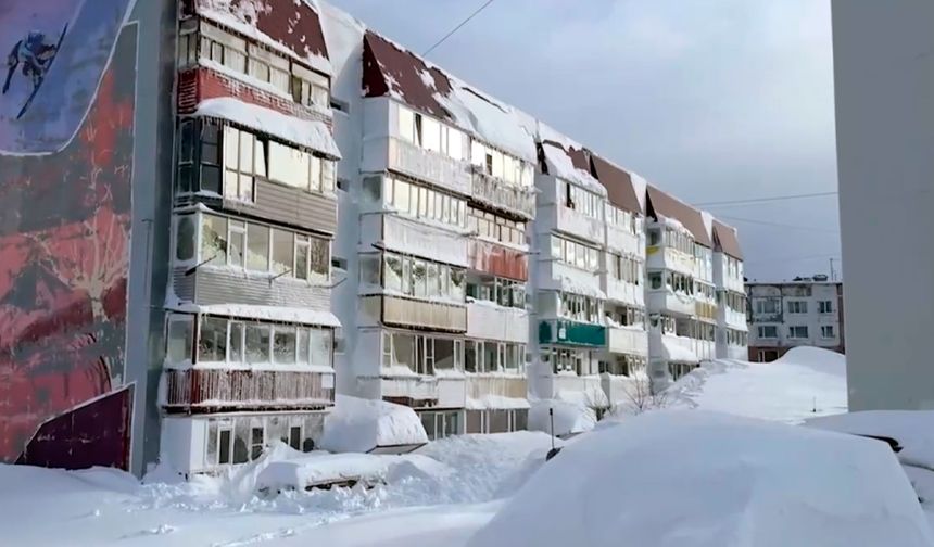 Kar kalınlığı iki ve üçüncü katlara kadar ulaştı