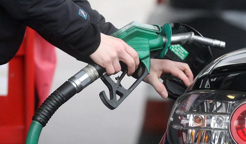 Motorinin litre fiyatı 90 TL'yi zorluyor